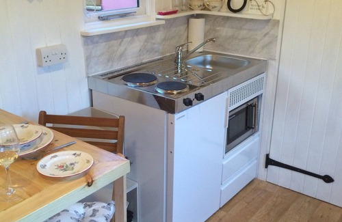 Cowbridge Cabina | El Hideaway Shepherd Hut