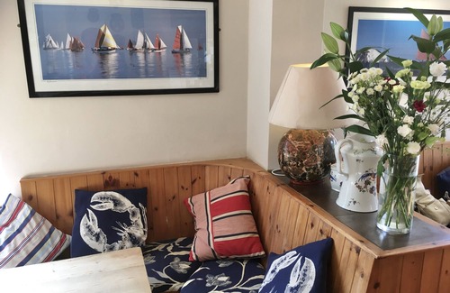 Totland Bay Cama Y Desayuno | The Highdown Inn