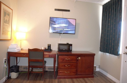 Niagara Falls Hotel | THE HIGHLANDER INN