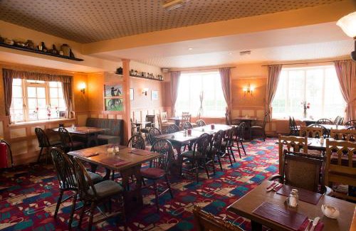 Cannards Grave Hotel | The Highwayman Inn