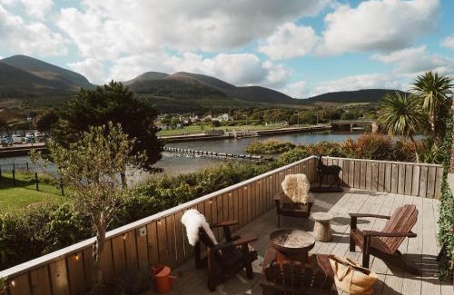 Newcastle Casa | The Hikers House - Award Winning 5 Star Retreat