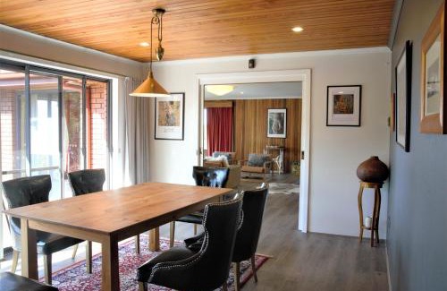 Kingston Casa | The Hobart Entrance