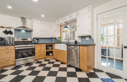 Damascus Casa | The Hollister House – Where nostalgia meets nature. Breathe deep. Stay awhile