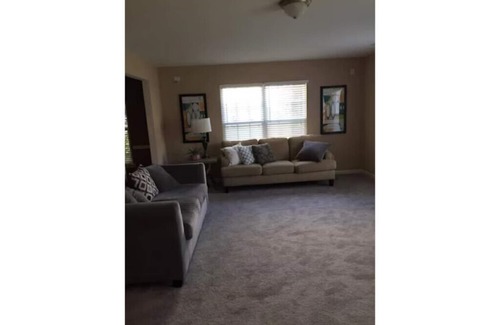 Fuquay-Varina Casa | The Home Sweet Home in Fuquay-Varina