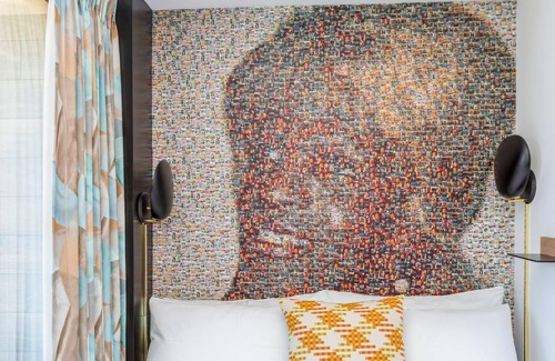 Eureka Valley Hotel | The Hotel Castro | Stay Stylish in the Castro | King Classic Room