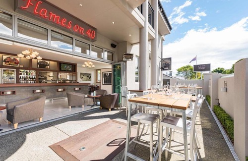 Nelson South Hotel | The Hotel Nelson