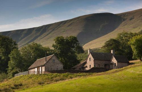 Westbrook Court Casa | The House In The Hills