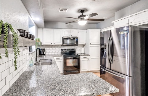 South Oklahoma City Casa | The House of Cards