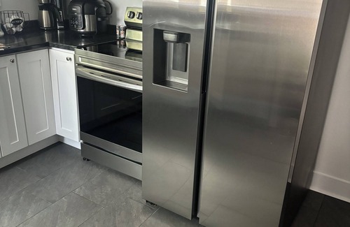 Fourmile Cabaña | The House on Park Avenue-minutes to music venues Laurel Cove and Bell Theater!