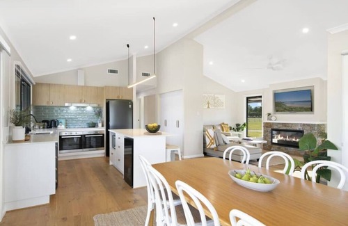 Broke Casa | The House @ The Charles at Broke Hunter Valley Luxury