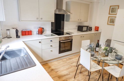 Lincoln Cabaña | THE IMP'S PAD, pet friendly in Lincoln