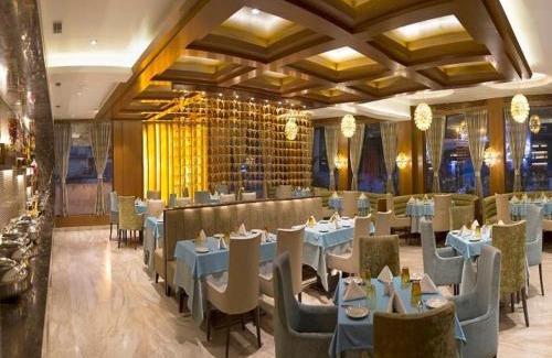 Varanasi Hotel | The India Benares