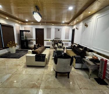 Kumarhatti Chalet De Esquí | The Ivyview Villa Kumarhatti Barog Near Kasauli