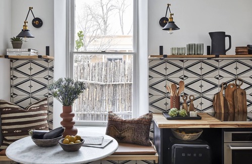 Northeast Santa Fe Apartamento | The Juliette - Stunning 1 Bedroom Steps from The Plaza, Free Parking