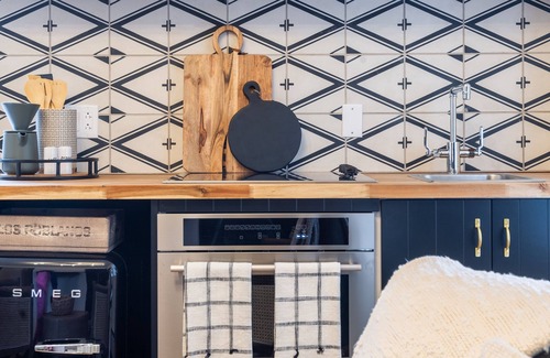 Northeast Santa Fe Apartamento | The Juliette - Stunning 1 Bedroom Steps from The Plaza, Free Parking