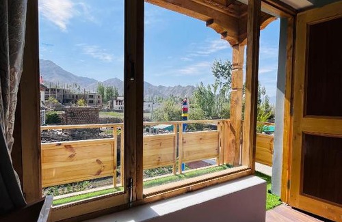 Leh Casa | THE KOI STAY