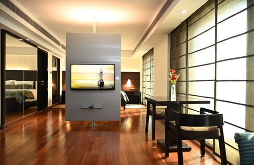 Barakhamba Hotel | The LaLiT New Delhi