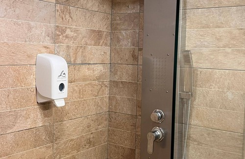 Pegawai Hotel | The Landmark Hotel