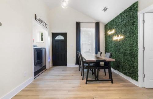 Northeast Pensacola Casa | The Lantana Leisure - A Lavish Central Vibe