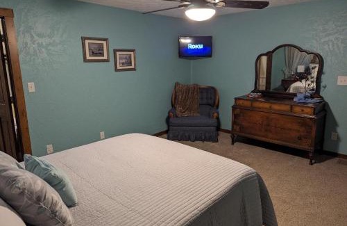 Lewis Center Casa | The Lazy Cat Lodge