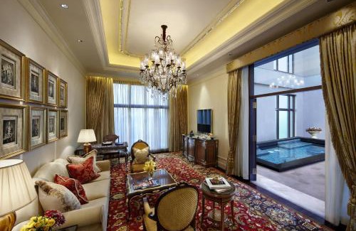 New Delhi Hotel | The Leela Palace New Delhi