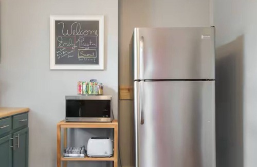 Mars Hill Casa | The Lemon Drop. 💛A Pup’s Dream Vacay!