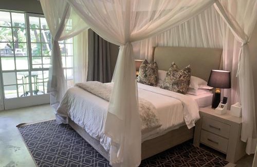 Blantyre Cama Y Desayuno | The Leslie Executive Hotel
