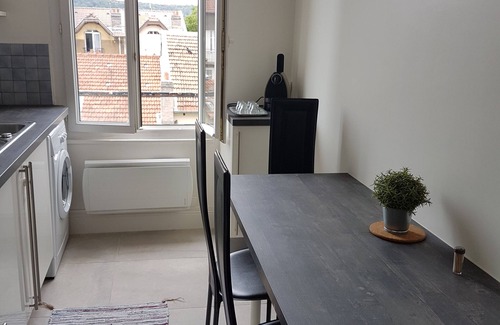 Nancy City Centre Apartamento | LA LILA DE FAUBOURG PARA 4 PERSONAS ZONA MUY TRANQUILA