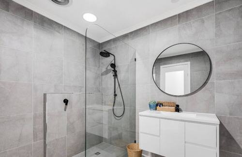 Yahl Casa | The Limestone House