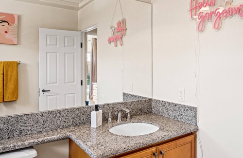 Coachella Valley Apartamento | The Littlest Casita. Comfy, Cozy, Coachella Vibes.