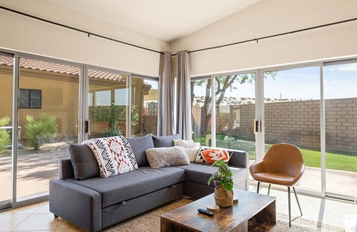 Coachella Valley Apartamento | The Littlest Casita. Comfy, Cozy, Coachella Vibes.