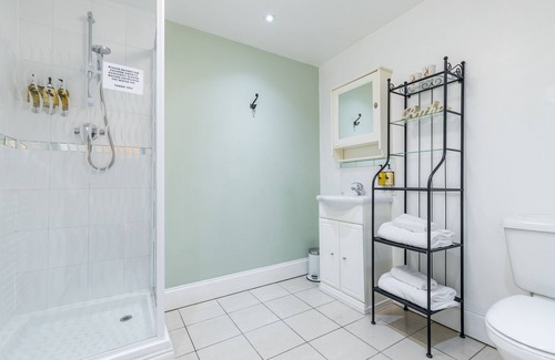 Penkridge Hotel | The Littleton Arms