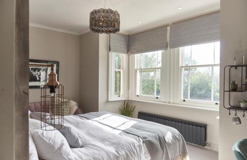 Duxford Hotel | The Lodge Duxford