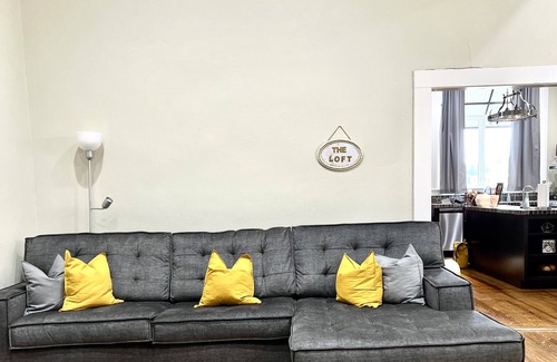 McComb Apartamento | The Loft aka “The Artist Loft” Downtown McComb