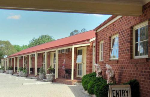 Chiltern Hotel | The Lydoun Motel