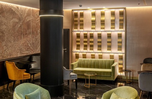 Monti Hotel | The Major