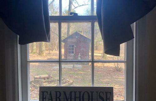 Sinking Spring Casa | Casa histórica de "The Manor House" en 15 acres en Bran Manor Equine Sanctuary.