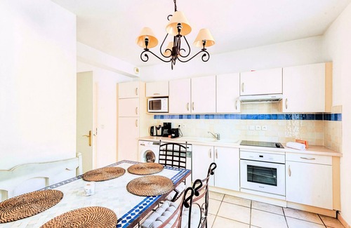 Pont Royal Villa | The Mas and Villas of Pont Royal in Provence - maeva Home - Fully equipped 5-room villa for 8 people - Exclusive - super Home