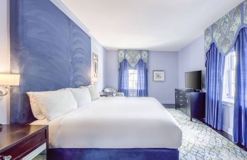 Cary Hotel | The Mayton