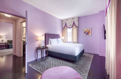 Cary Hotel | The Mayton