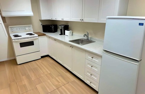 Medicine Hat Hotel | The Medicine Hat Villa