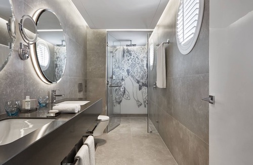 Manama Center Hotel | The Merchant House
