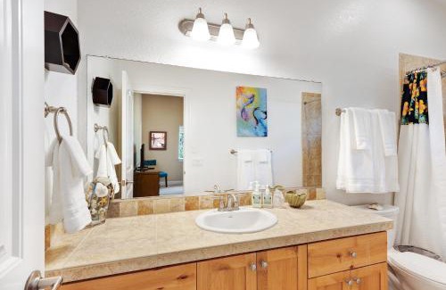 Gold Beach Casa | The Mermaid's Den