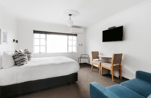 Mount Maunganui Hotel | The Mission Belle Motel
