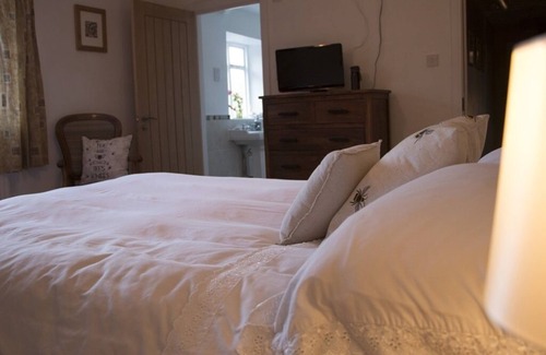 Sherborne Hotel | The Mitre Inn