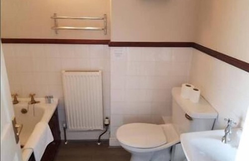 Criccieth Casa | The Moelwyn Hotel & Restaurant