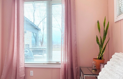 Amherstburg Cabaña | Waterfront Cottage en un área de conservación de 200 acres