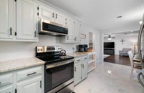 Fort Smith Casa | The Nest-Cozy 4BR in the heart of town w/ fire pit