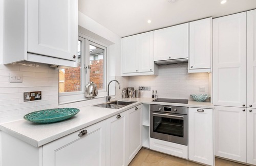 Winchester Cabaña | Rural-Lujoso-Baño privado-Vista a la Ciudad- The Nestle House