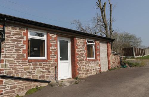 Lydney Casa | The Netherend Inn - Pet Friendly Haven